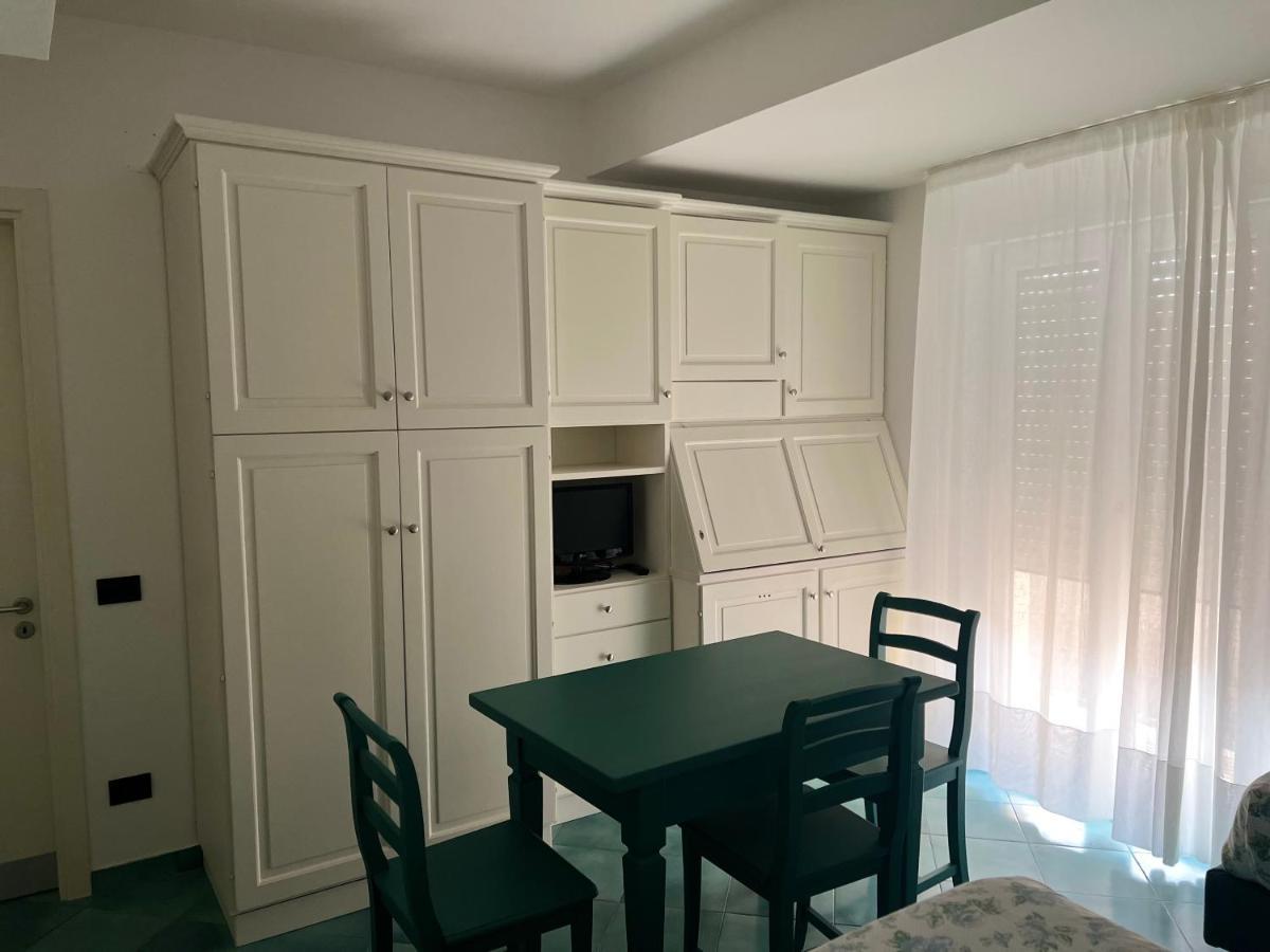 B&B Residence Eco Del Mare 帕利努罗 外观 照片