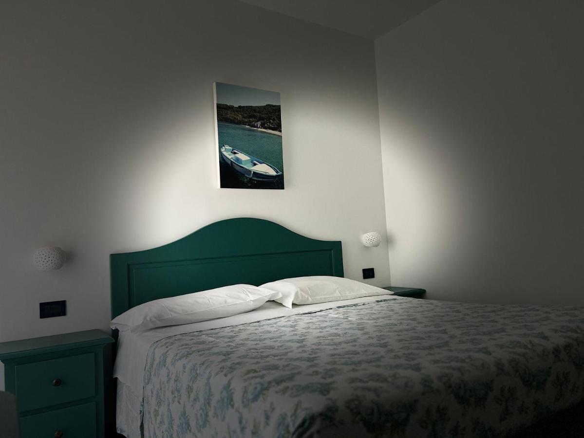B&B Residence Eco Del Mare 帕利努罗 外观 照片