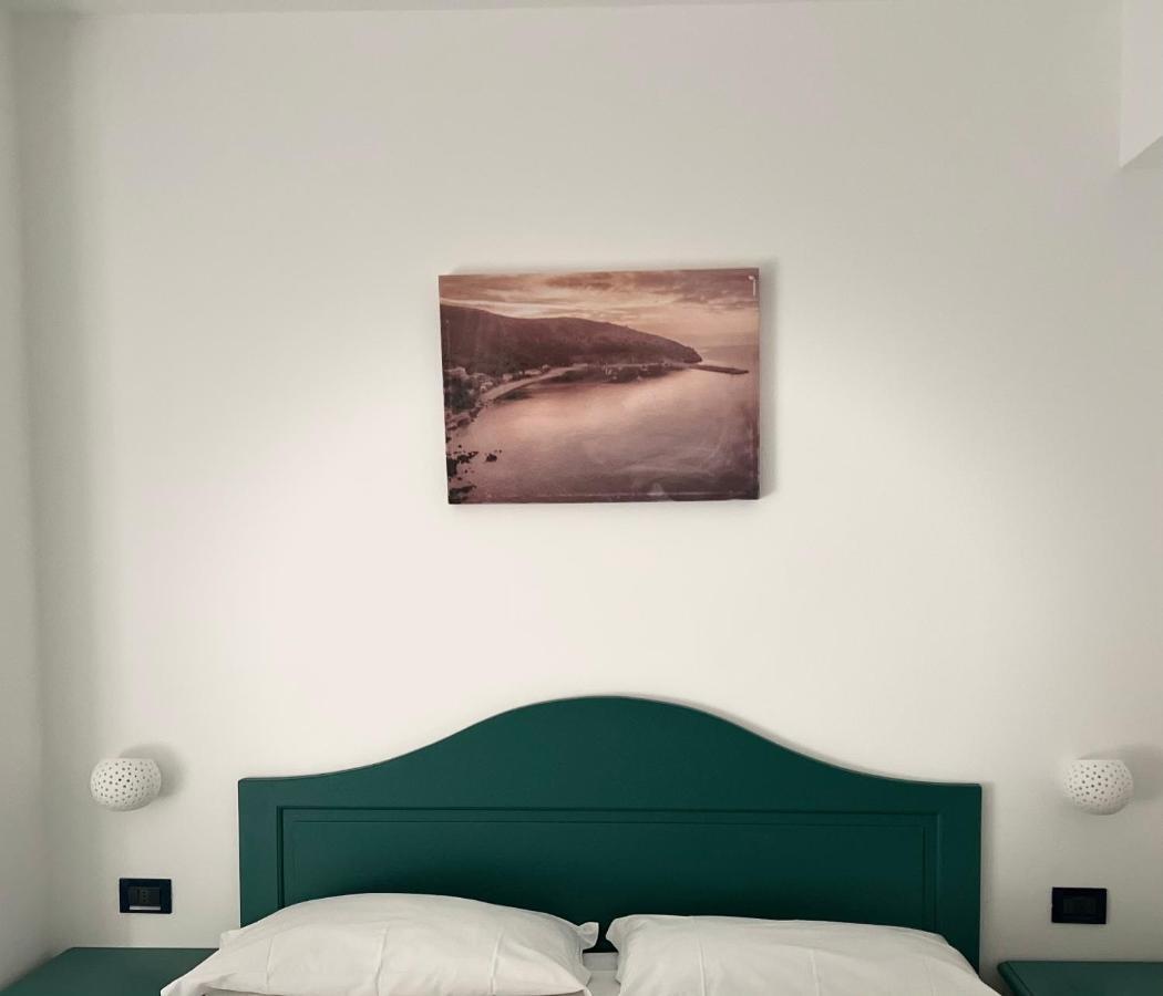 B&B Residence Eco Del Mare 帕利努罗 外观 照片