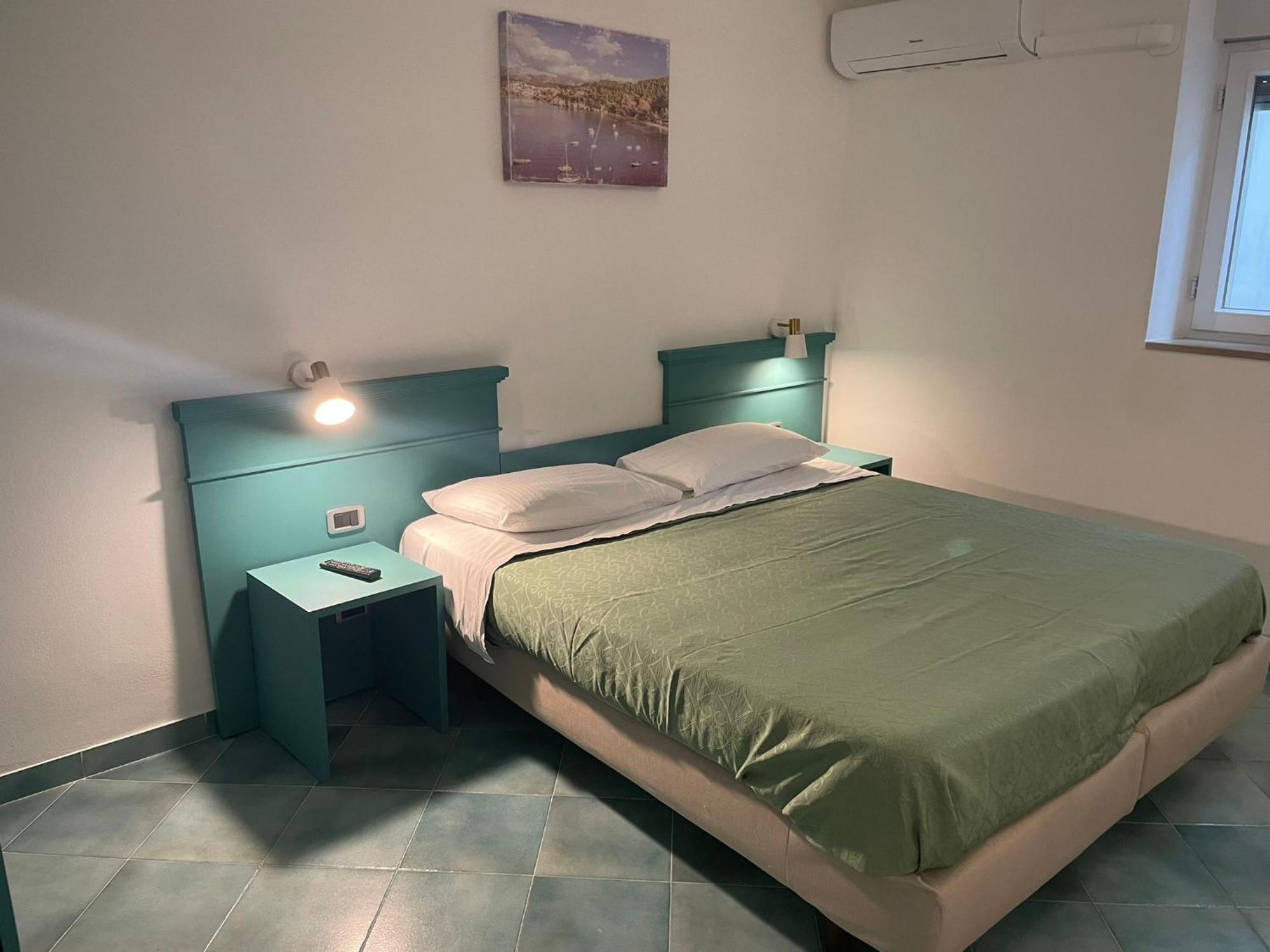 B&B Residence Eco Del Mare 帕利努罗 外观 照片