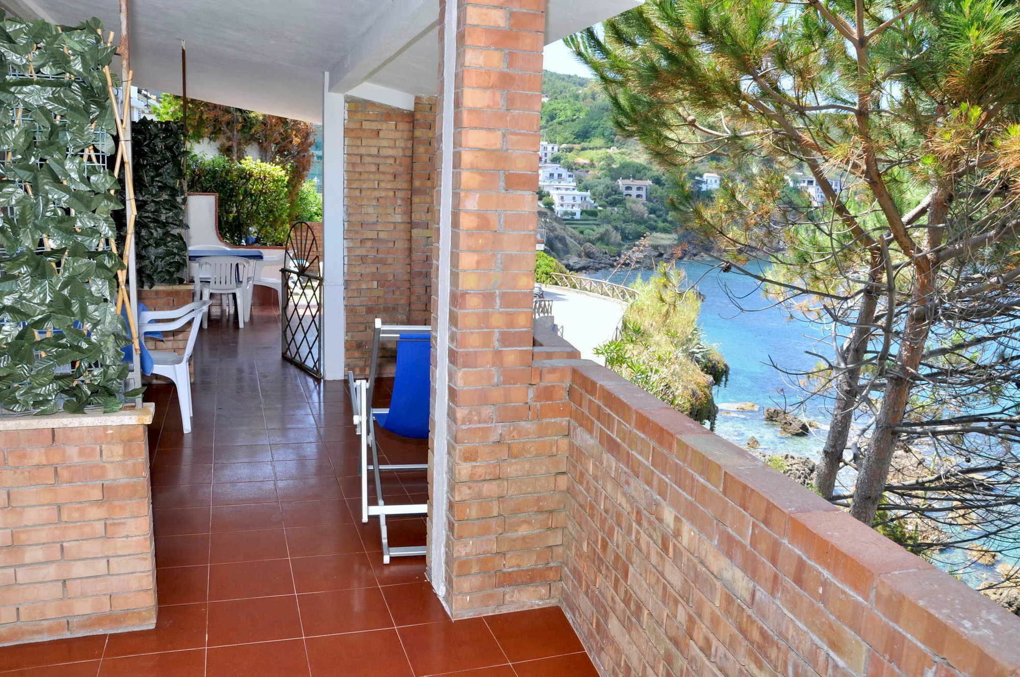 B&B Residence Eco Del Mare 帕利努罗 外观 照片