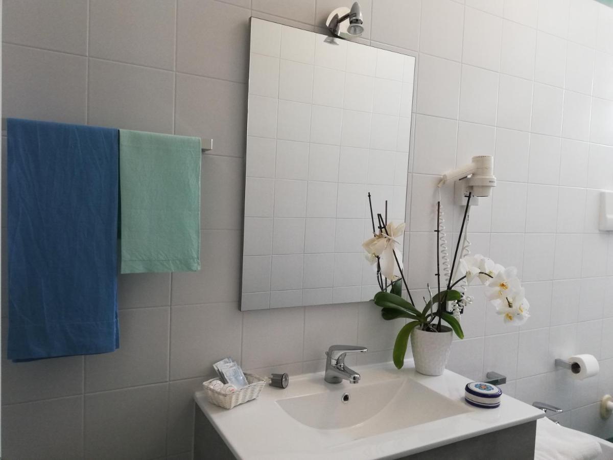 B&B Residence Eco Del Mare 帕利努罗 外观 照片